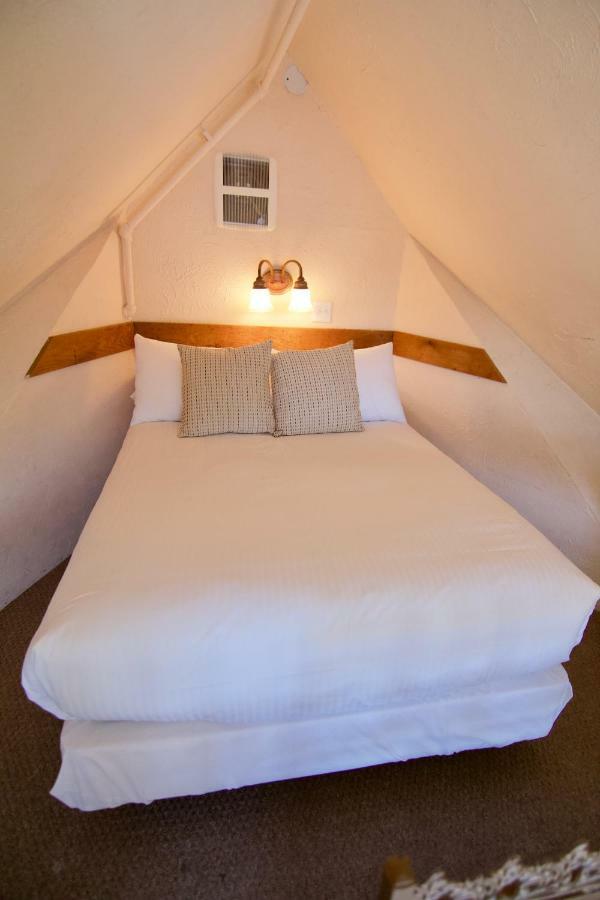 Hotel Frankfort & Restaurant ภายนอก รูปภาพ